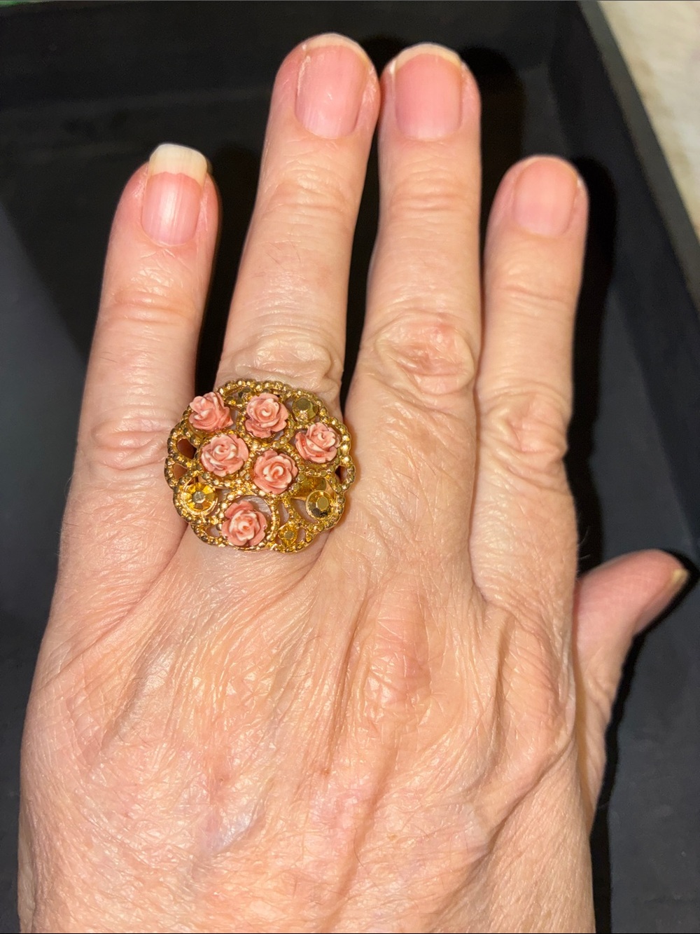 Vintage-Style Pink Rose Cluster Gold Stretch Ring